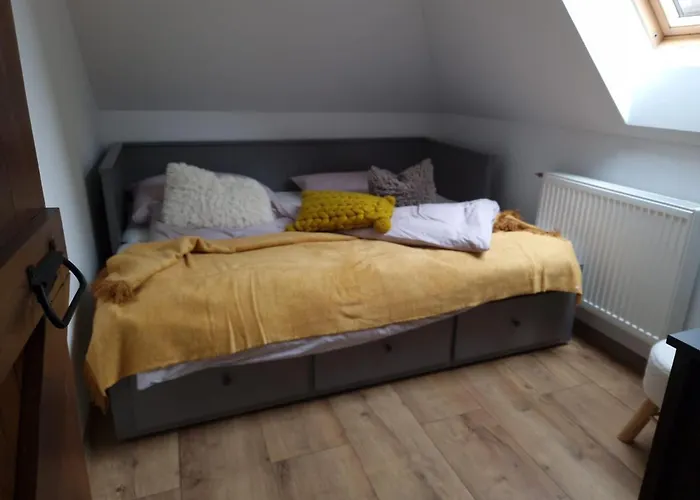 Farma Opacita Valaska Bela